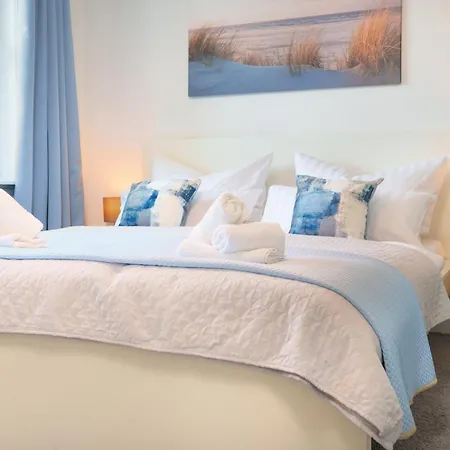 Meerblick-balkon-strand-stilvoll-smarttv Apartment Eckernfoerde